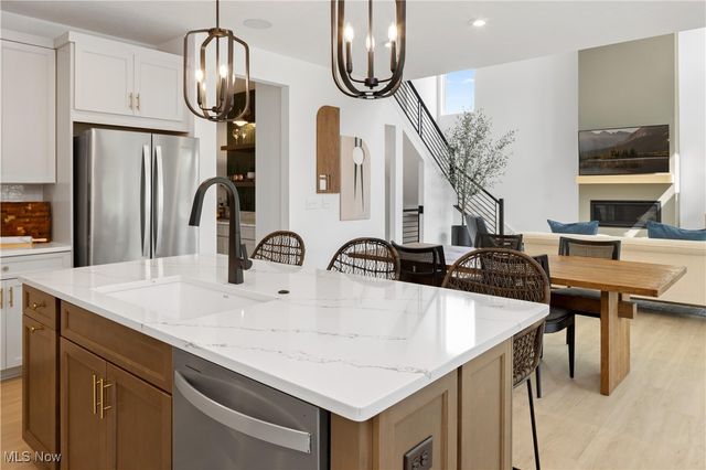 612 College Street, Wadsworth, OH 44281