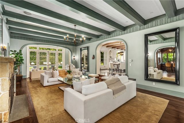 10343 Valley Spring, Toluca Lake, CA 91602
