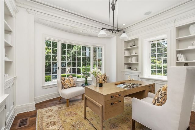 10343 Valley Spring, Toluca Lake, CA 91602