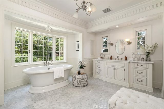 10343 Valley Spring, Toluca Lake, CA 91602