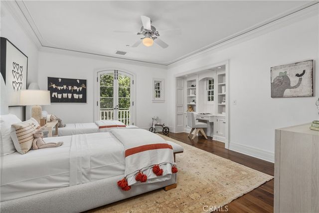 10343 Valley Spring, Toluca Lake, CA 91602