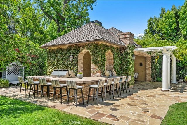 10343 Valley Spring, Toluca Lake, CA 91602