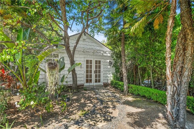 10343 Valley Spring, Toluca Lake, CA 91602