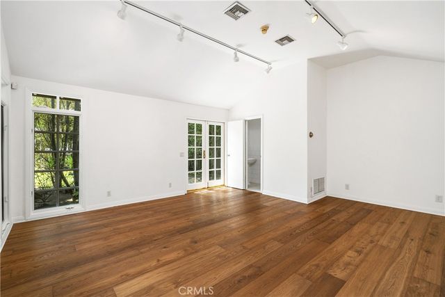 10343 Valley Spring, Toluca Lake, CA 91602