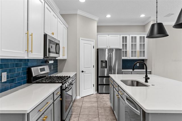 1034 GRAND HILLTOP DRIVE, Apopka, FL 32703