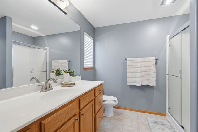 1110 Capri Drive NE, Cedar Rapids, IA 52402