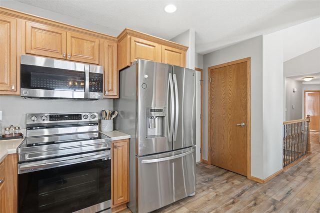 1110 Capri Drive NE, Cedar Rapids, IA 52402