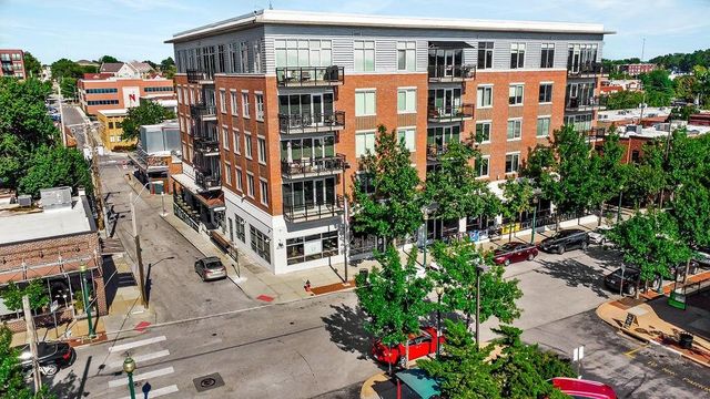 4141 PENNSYLVANIA Avenue 407, Kansas City, MO 64111