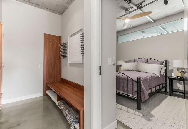 4141 PENNSYLVANIA Avenue 407, Kansas City, MO 64111