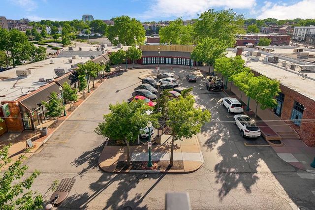 4141 PENNSYLVANIA Avenue 407, Kansas City, MO 64111