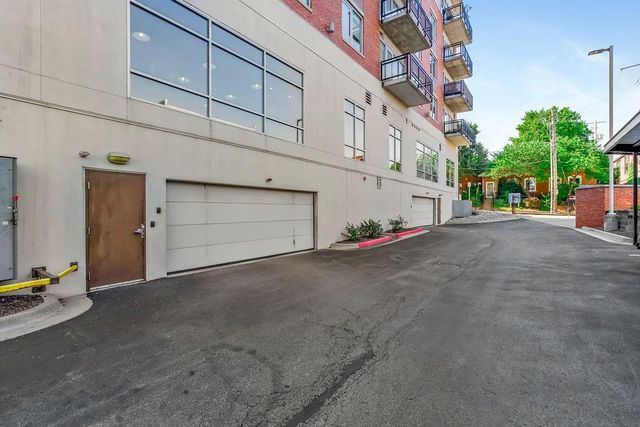 4141 PENNSYLVANIA Avenue 407, Kansas City, MO 64111