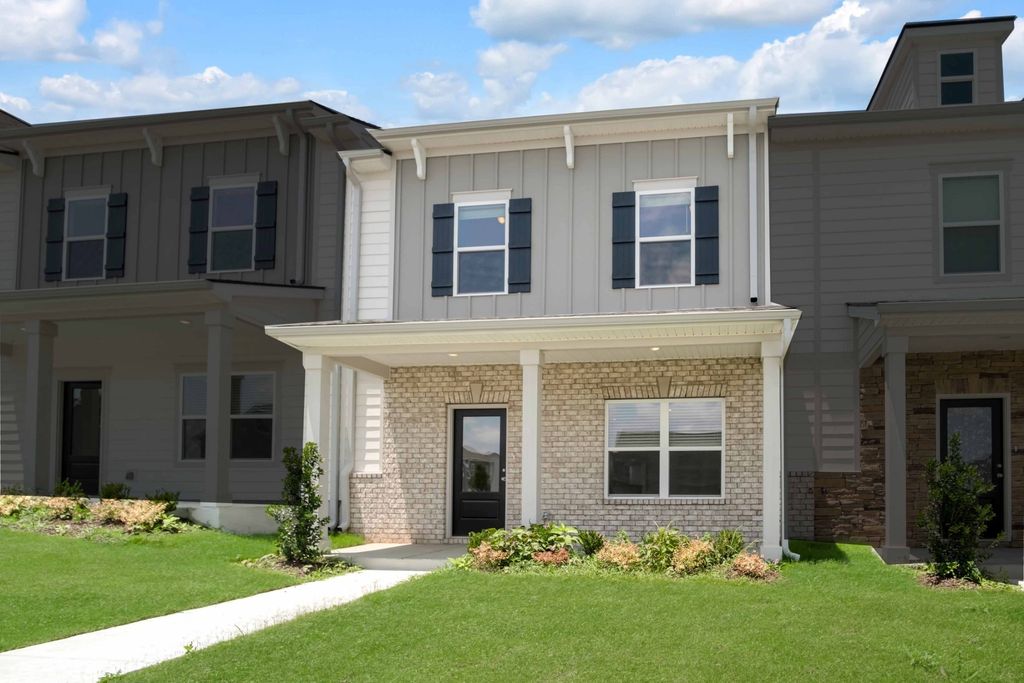348 Canonbury Dr, Lebanon, TN 37087