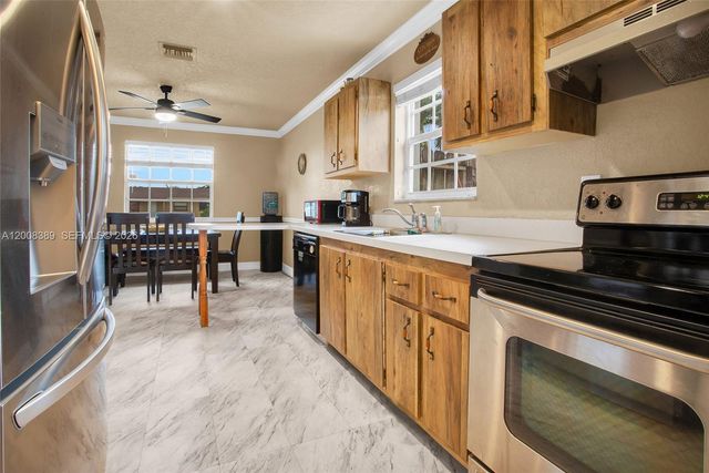 7471 SW 1st Street, Margate, FL 33068