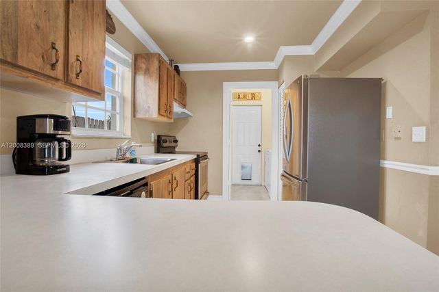 7471 SW 1st Street, Margate, FL 33068