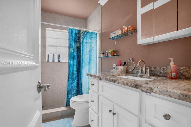 7471 SW 1st Street, Margate, FL 33068