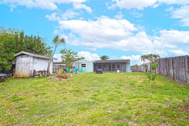 7471 SW 1st Street, Margate, FL 33068