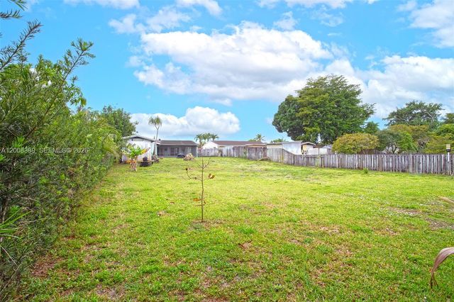 7471 SW 1st Street, Margate, FL 33068