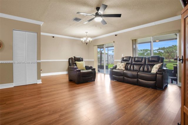 7471 SW 1st Street, Margate, FL 33068