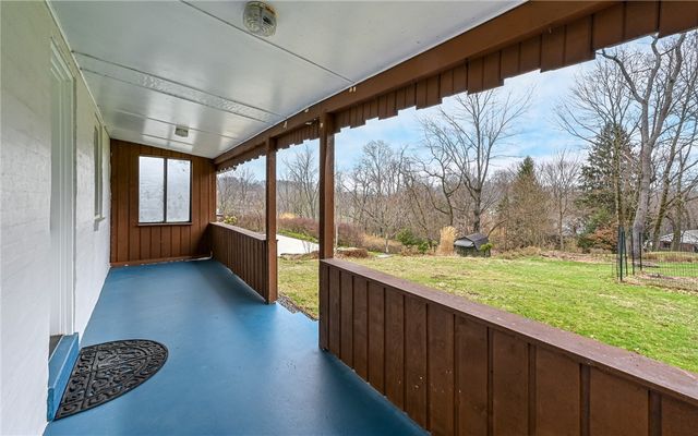 3900 Bonita Dr, Hampton, PA 15101