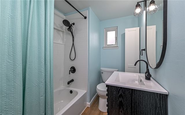 3900 Bonita Dr, Hampton, PA 15101