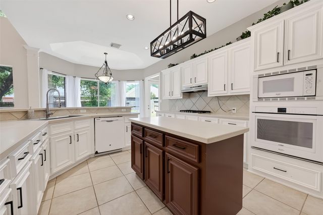 1322 Kirby Lake Court, Richmond, TX 77406