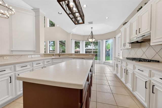 1322 Kirby Lake Court, Richmond, TX 77406