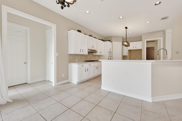 1322 Kirby Lake Court, Richmond, TX 77406