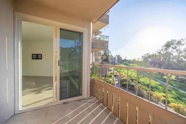 5704 BALTIMORE DRIVE 304, La Mesa, CA 91942