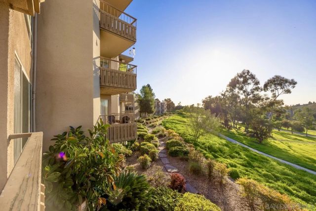 5704 BALTIMORE DRIVE 304, La Mesa, CA 91942