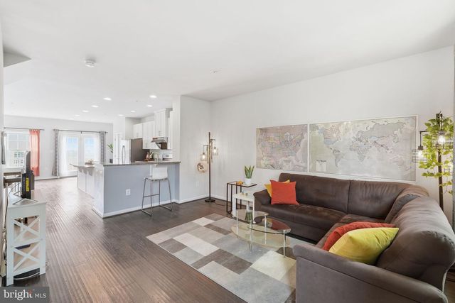5313 SETTLING POND LN, Greenbelt, MD 20770