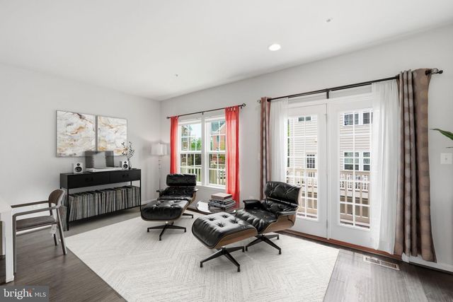 5313 SETTLING POND LN, Greenbelt, MD 20770