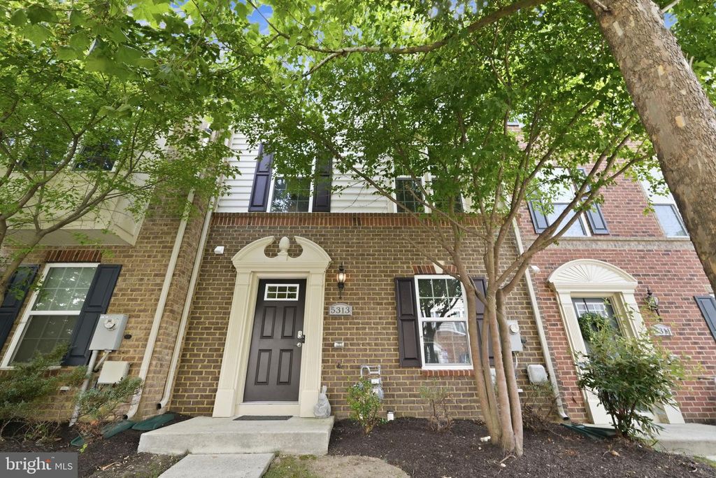 5313 SETTLING POND LN, Greenbelt, MD 20770