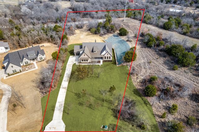 521 Aermotor Loop, Weatherford, TX 76085