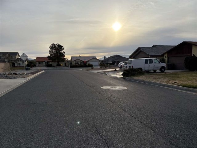 13089 Bermuda Dunes Road, Victorville, CA 92395