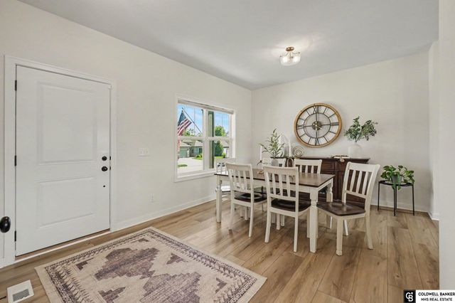 13710 S 54 Street, Papillion, NE 68133
