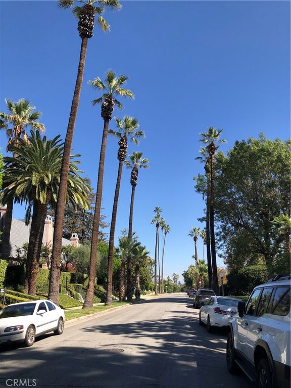 380 S Orange Grove Bl 8, Pasadena, CA 91105 — photo 4