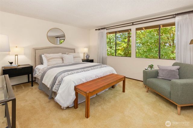 14724 SE 49th Street, Bellevue, WA 98006
