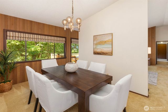 14724 SE 49th Street, Bellevue, WA 98006