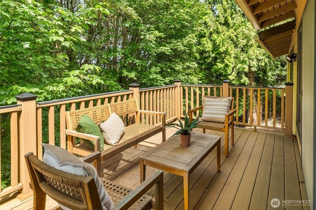 14724 SE 49th Street, Bellevue, WA 98006