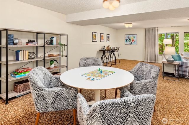 14724 SE 49th Street, Bellevue, WA 98006