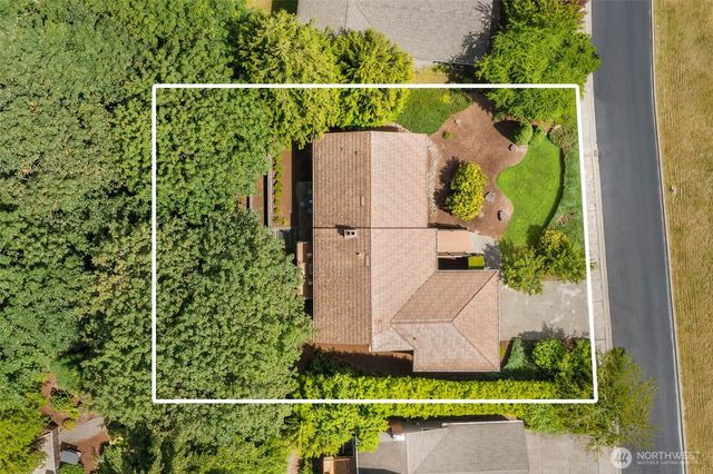14724 SE 49th Street, Bellevue, WA 98006