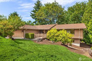 14724 SE 49th Street, Bellevue, WA 98006
