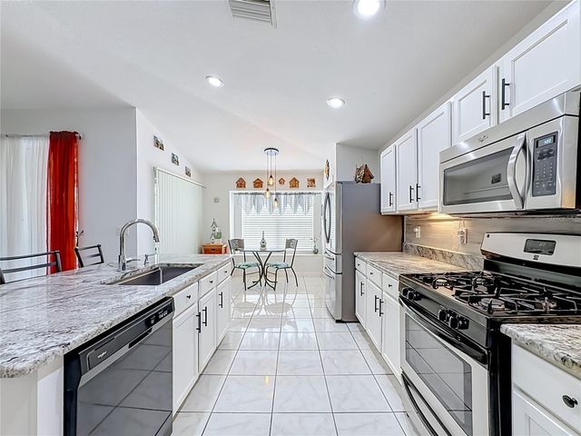 6630 CAMBRIDGE PARK DRIVE, Apollo Beach, FL 33572