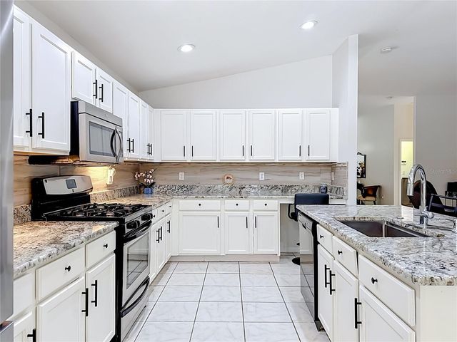 6630 CAMBRIDGE PARK DRIVE, Apollo Beach, FL 33572