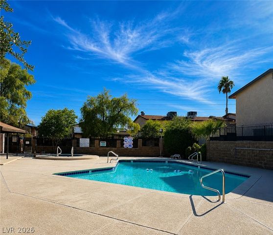 4338 Caliente Street 12, Las Vegas, NV 89119
