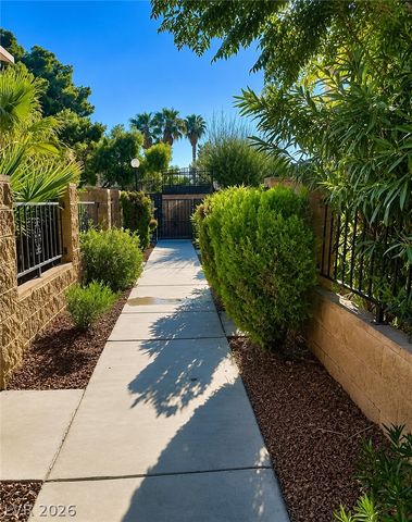 4338 Caliente Street 12, Las Vegas, NV 89119