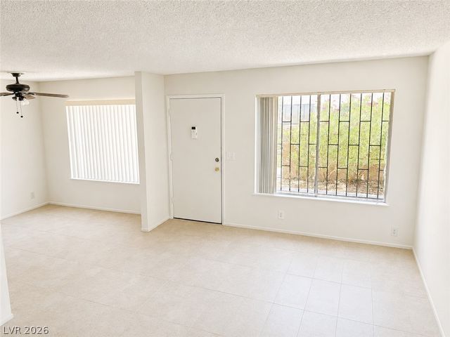 4338 Caliente Street 12, Las Vegas, NV 89119