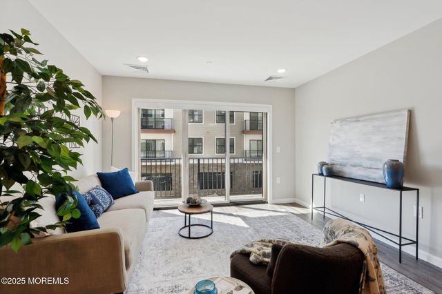 258 Morris Avenue 404 A, Long Branch, NJ 07740