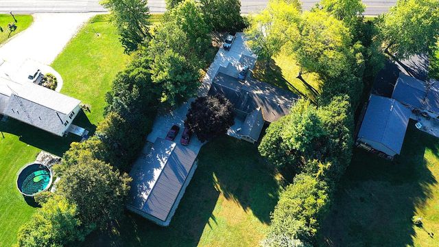 W1758 Spring Prairie ROAD, Burlington, WI 53105