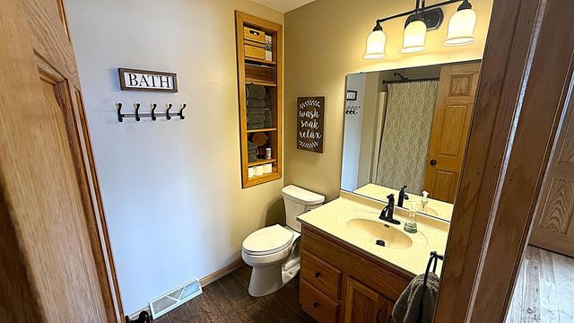 W1758 Spring Prairie ROAD, Burlington, WI 53105